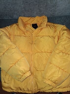 Medium Forever 21 Orange Quilted Puffer Jacket